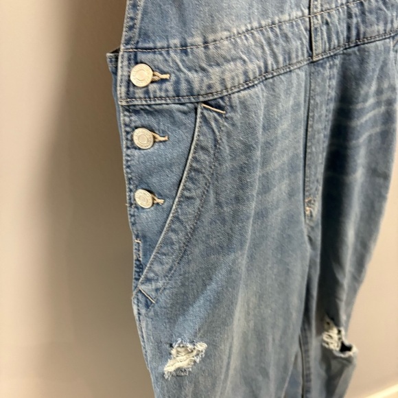 Gap Overalls - Picture 5 of 7